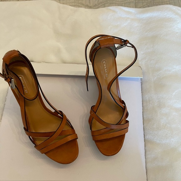 COACH Platform sandals tan with orange leather straps - Picture 1 of 3
